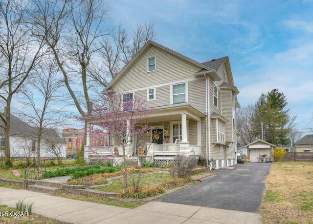 Property at 1912 S Moffet Ave, Joplin, MO 64804, 4 beds, 2.5 baths