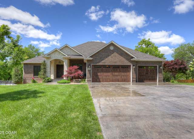 Property at 307 Fox Ridge Dr, Joplin, MO 64801, 5 beds, 4.5 baths