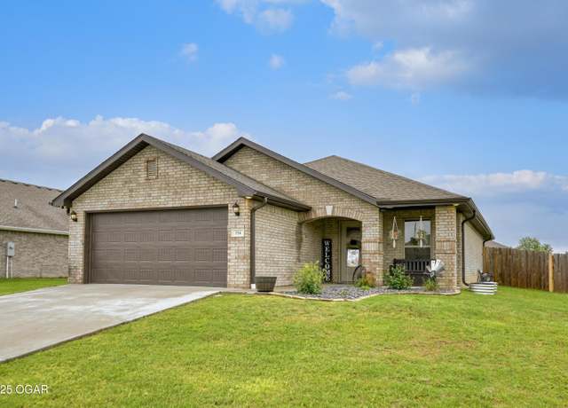 Property at 354 Sidney Ln, Webb City, MO 64870, 3 beds, 2 baths