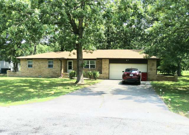 Property at 6682 Geneva Dr, Joplin, MO 64801, 3 beds, 2 baths