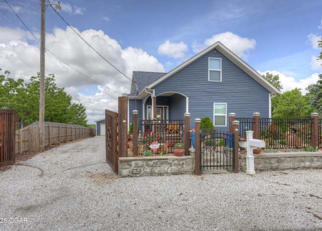Property at 314 Short St, Galena, KS 66739, 4 beds, 3 baths