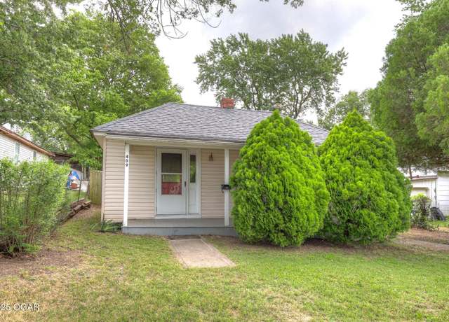Property at 409 Club St, Joplin, MO 64801, 2 beds, 2 baths