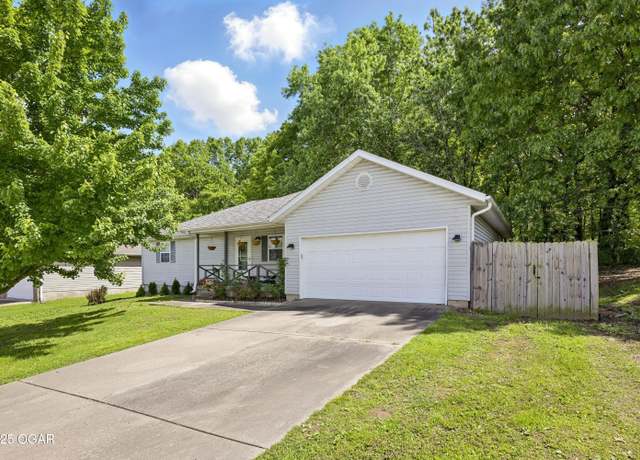 Property at 515 Barton Pl, Neosho, MO 64850, 3 beds, 2 baths