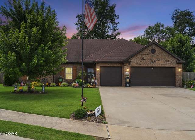 Property at 626 Choate Place Cir, Pea Ridge, AR 72751, 3 beds, 2 baths