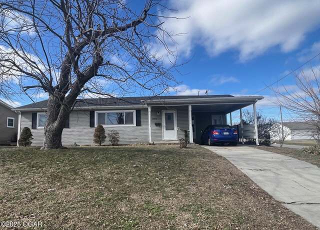 Property at 2704 S Missouri Ave, Joplin, MO 64804, 3 beds, 1 bath