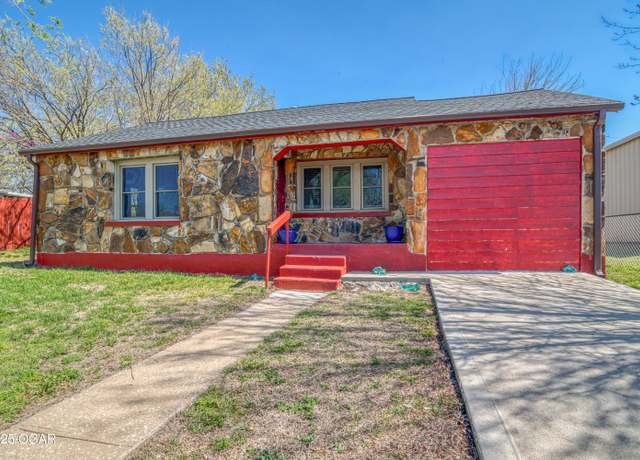 Property at 609 S St Charles Avenue Ave, Joplin, MO 64801, 2 beds, 1 bath