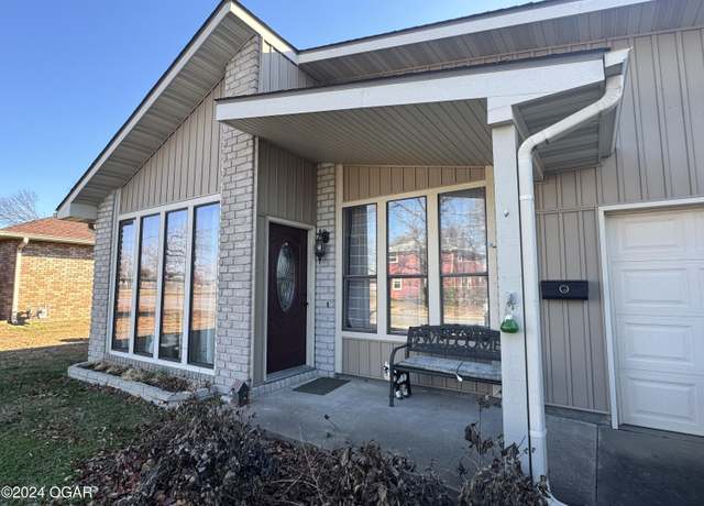 Property at 2022 E 24th St, Joplin, MO 64804, 3 beds, 2 baths