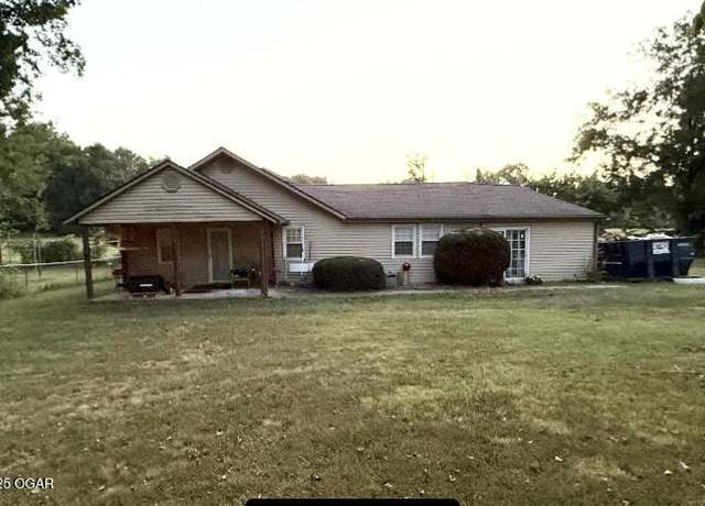 Property at 8521 Linden Dr, Neosho, MO 64850, 3 beds, 1 bath