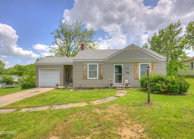 Property at 817 Kentland Dr, Neosho, MO 64850, 2 beds, 1 bath