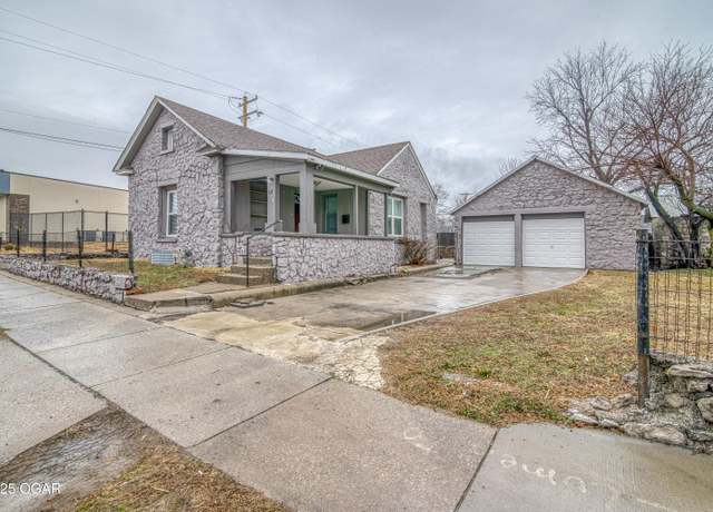 Property at 615 & 619 E 15th St, Joplin, MO 64801, 4 beds, 2 baths