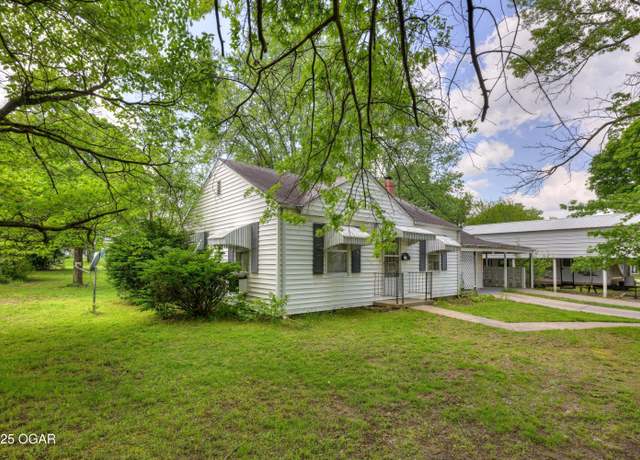 Property at 720 Kentland Dr, Neosho, MO 64850, 2 beds, 1 bath