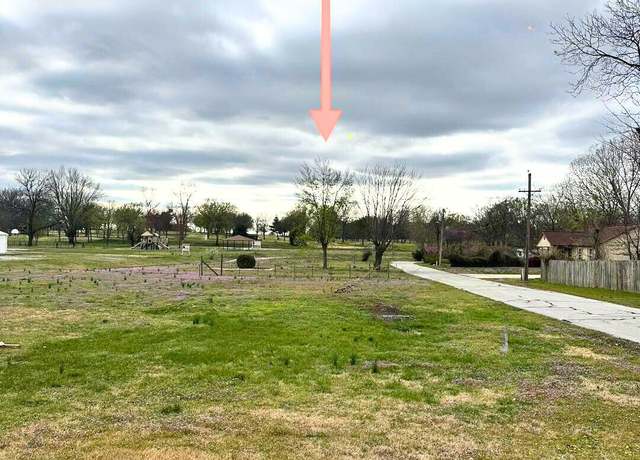Property at 2304 Iron Gates Rd, Joplin, MO 64804