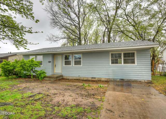 Property at 830 S St Louis Ave, Joplin, MO 64801, 3 beds, 1 bath