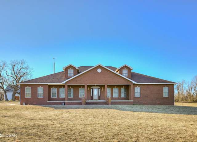 Property at 11279 County Road 130, Carthage, MO 64836, 4 beds, 4 baths