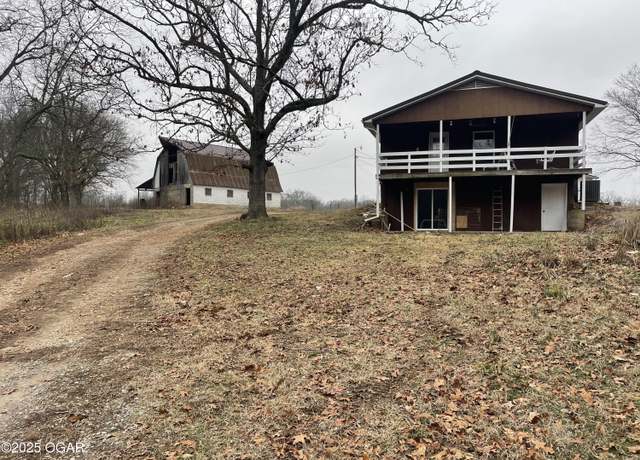 Property at 15851 Fox Ln, Neosho, MO 64850, 5 beds, 3 baths