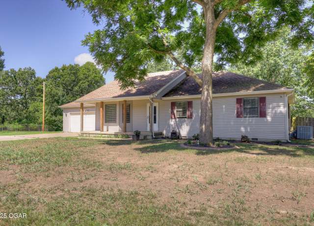Property at 5223 County Lane 301 Ln, Joplin, MO 64801, 3 beds, 2 baths