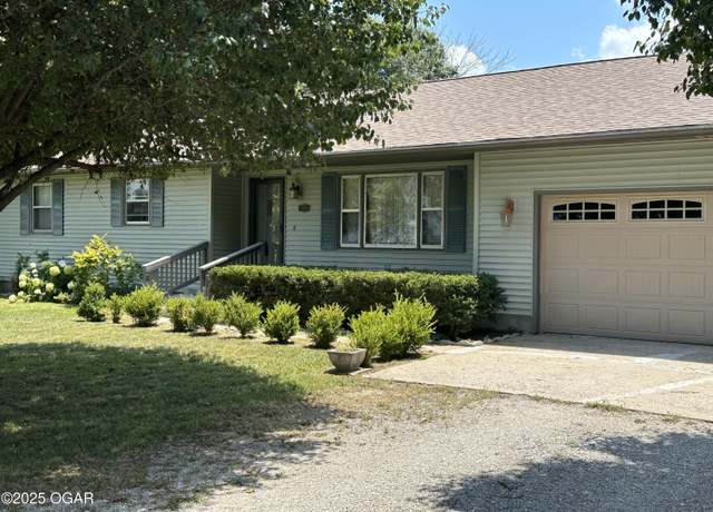 Property at 600 W Mercer St, Jasper, MO 64755, 3 beds, 2 baths