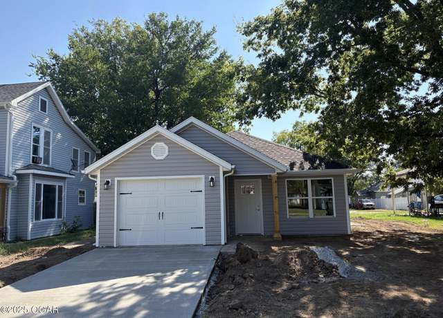 Property at 1415 S Sergeant Ave, Joplin, MO 64804, 2 beds, 2 baths