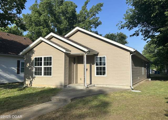 Property at 216 N Connor Ave, Joplin, MO 64801, 2 beds, 2 baths