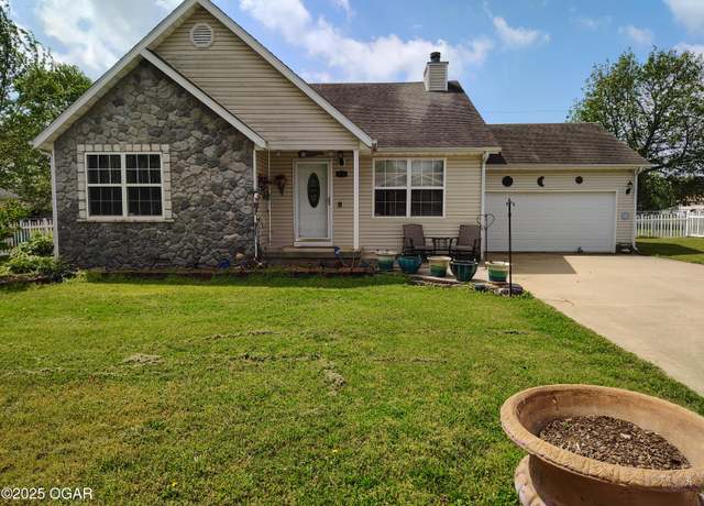Property at 918 Caitlan Dr, Oronogo, MO 64855, 3 beds, 2 baths