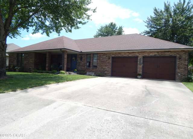 Property at 2722 E Wickersham Rd, Joplin, MO 64804, 3 beds, 2 baths