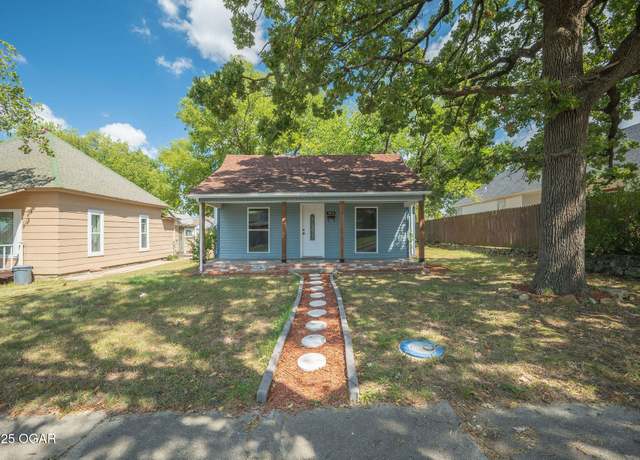 Property at 1013 Joplin St, Galena, KS 66739, 3 beds, 1 bath