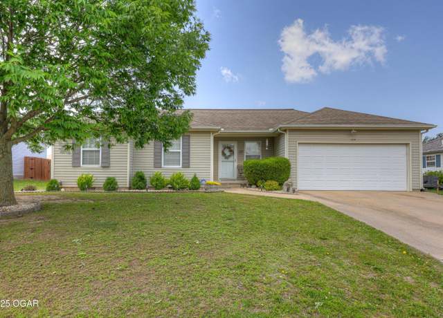 Property at 1314 S College St, Webb City, MO 64870, 3 beds, 2 baths