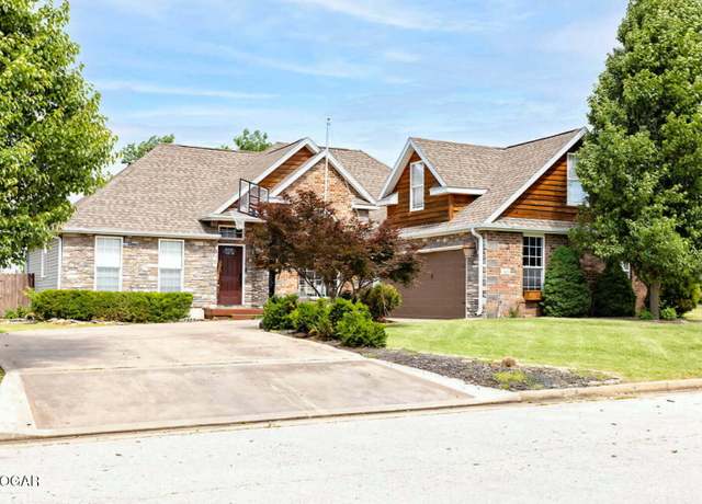 Property at 341 Sadie Ln, Webb City, MO 64870, 4 beds, 2 baths
