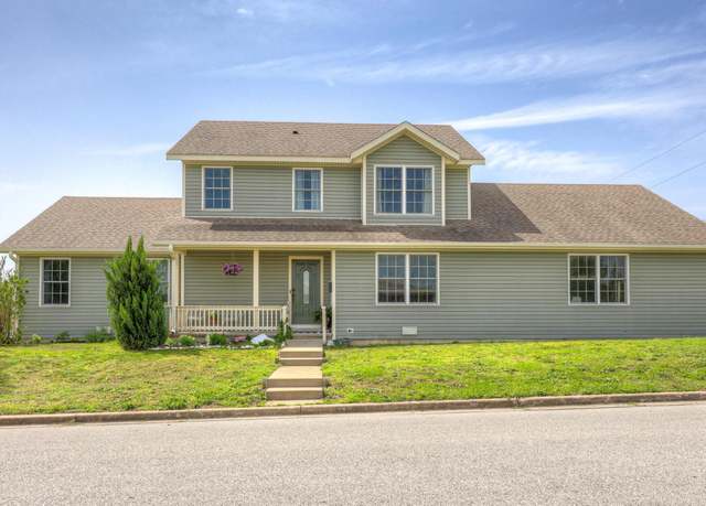 Property at 2402 S Empire Ave, Joplin, MO 64804, 4 beds, 2.5 baths