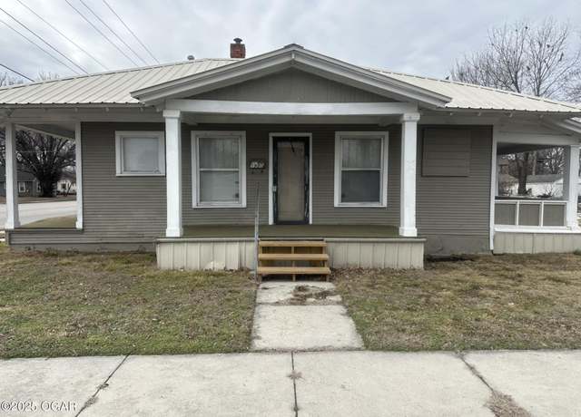 Property at 1930 S Porter Ave, Joplin, MO 64804, 2 beds, 2 baths