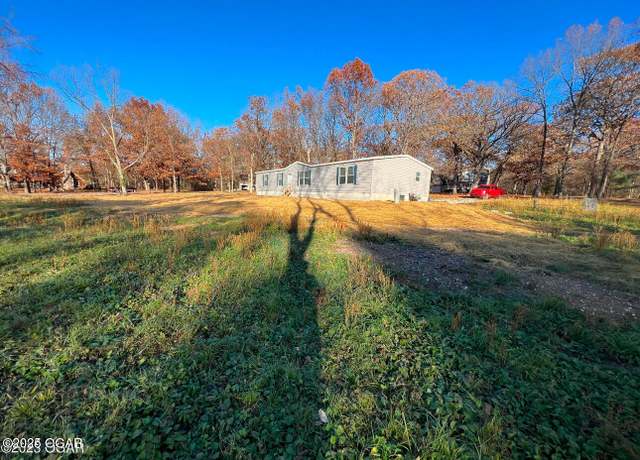 Property at 11884 Destination Ln, Carthage, MO 64836, 5 beds, 3 baths