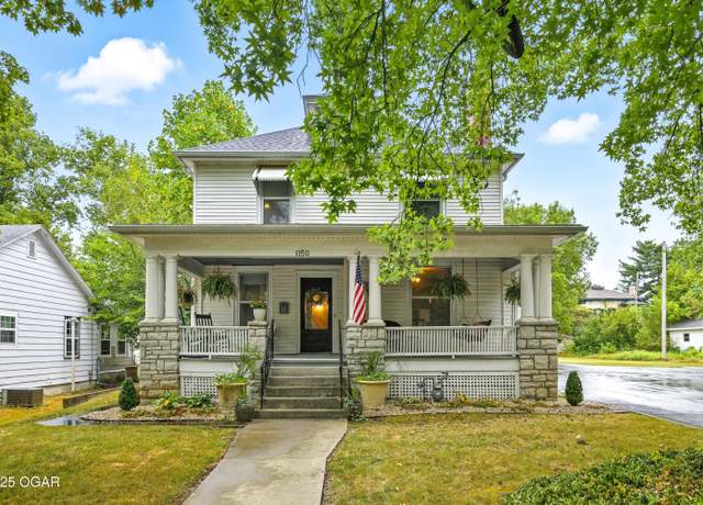 Property at 1150 S Main St, Carthage, MO 64836, 4 beds, 2 baths