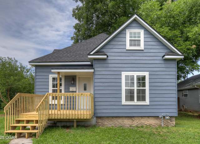 Property at 1908 S Picher Ave, Joplin, MO 64804, 3 beds, 2 baths