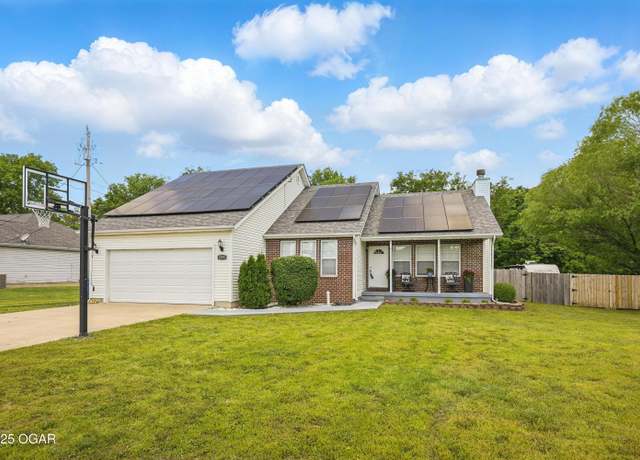 Property at 25291 Birch Dr, Joplin, MO 64801, 3 beds, 2 baths