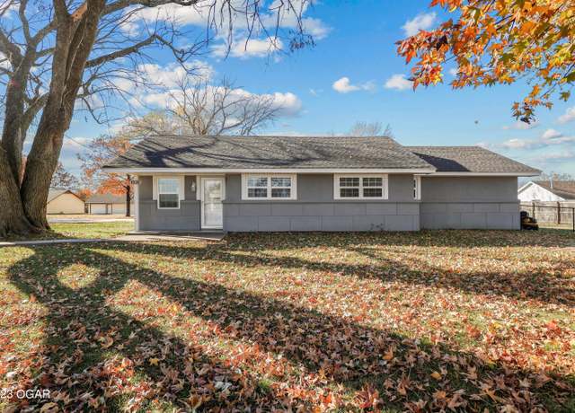 Property at 1530 N Duquesne Rd Rd, Joplin, MO 64801, 3 beds, 2.5 baths