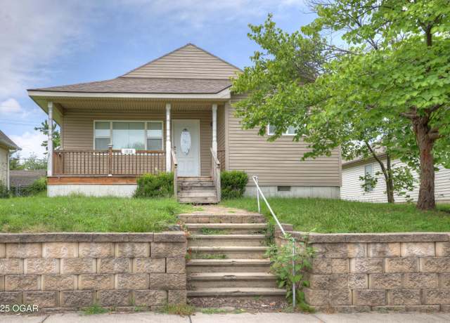 Property at 1808 Grand, Joplin, MO 64804, 3 beds, 2 baths