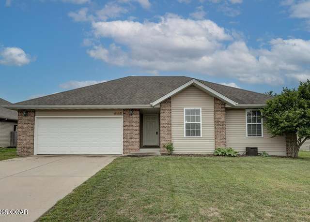 Property at 4516 E Chipmunk Ln, Joplin, MO 64801, 3 beds, 2 baths
