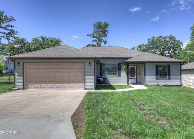 Property at 2615 E Xenia St, Joplin, MO 64801, 3 beds, 2 baths