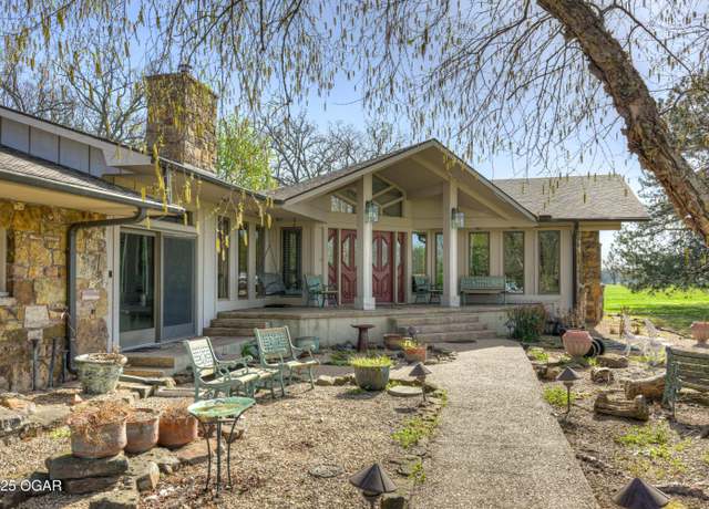 Property at 19032 E Highway 86, Neosho, MO 64850, 3 beds, 3.5 baths