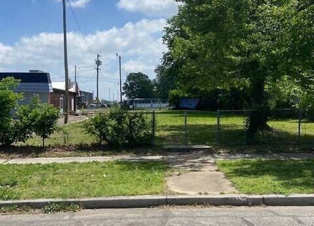 Property at 711 S Empire Ave, Joplin, MO 64801