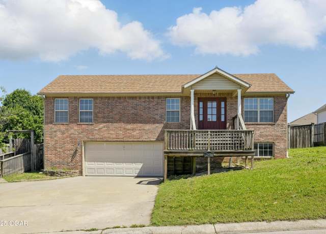 Property at 2409 W 29th St, Joplin, MO 64804, 3 beds, 3 baths