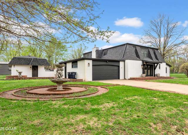 Property at 606 Meadowmere Dr, Webb City, MO 64870, 3 beds, 3 baths