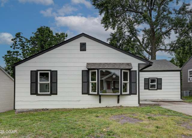 Property at 1328 W 5th St, Joplin, MO 64801, 4 beds, 2 baths