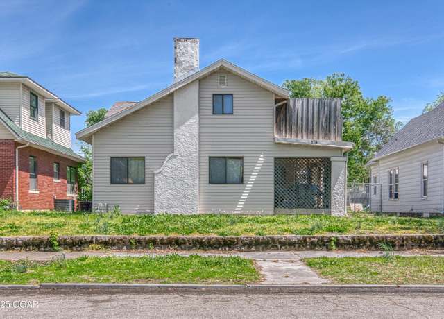 Property at 219 N Moffet Ave, Joplin, MO 64801, 4 beds, 2 baths