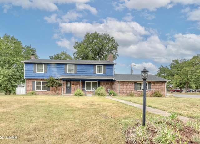Property at 839 Euclid Blvd, Carthage, MO 64836, 5 beds, 3.5 baths