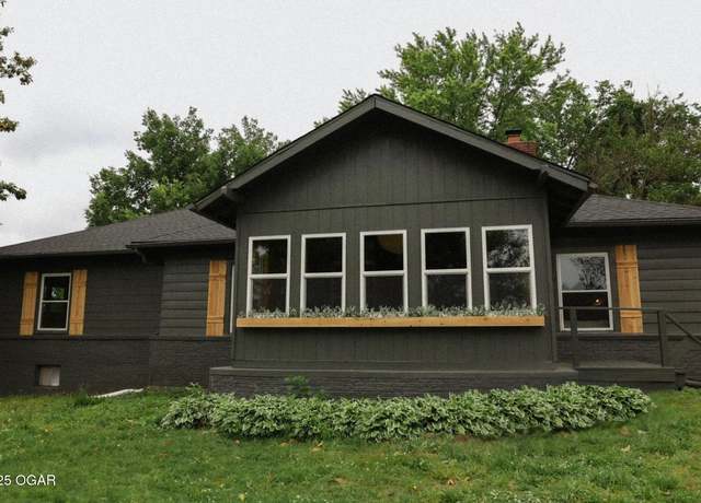 Property at 2716 E 14th St, Joplin, MO 64801, 4 beds, 2 baths