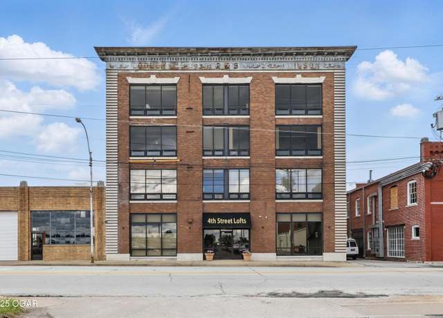 Property at 214 E 4th St #402, Joplin, MO 64801, 1 bed, 2 baths