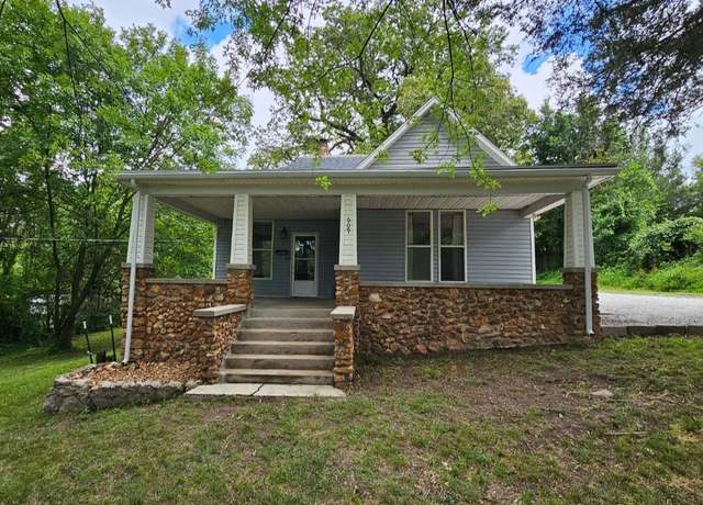 Property at 609 S College St, Neosho, MO 64850, 3 beds, 1 bath