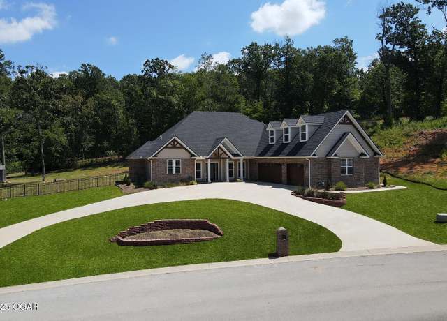 Property at 216 Timber Trail Dr, Joplin, MO 64804, 4 beds, 2.5 baths