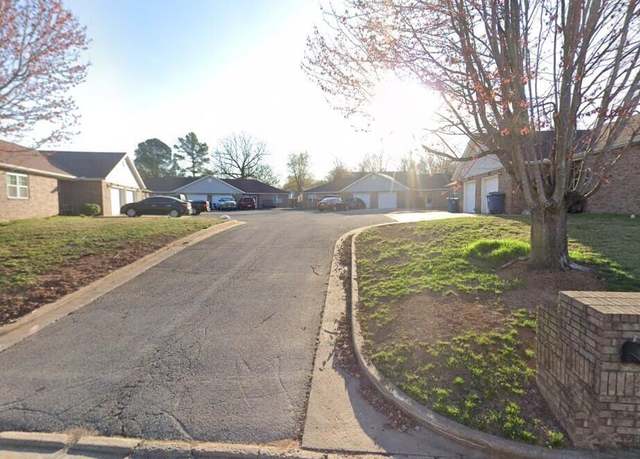 Property at 3001-3027 S Jackson Ave, Joplin, MO 64804, 16 baths